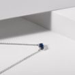 Oval sapphire necklace in white gold