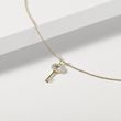 ZLATÝ PŘÍVĚSEK KLÍČEK S DIAMANTY - NÁHRDELNÍKY S DIAMANTY - NÁHRDELNÍKY