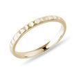 DÁMSKÝ GRAVÍROVANÝ PRSTEN ZE ŽLUTÉHO 14K ZLATA - ZLATÉ PRSTENY - PRSTENY