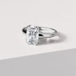 RING MIT 2 CT LABORDIAMANT IM OLD MINE SCHLIFF IN WEISSGOLD - RINGE MIT LAB GROWN DIAMANTEN - VERLOBUNGSRINGE