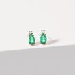 BOUCLES D'OREILLES EN OR JAUNE, ÉMERAUDES ET DIAMANTS - BOUCLES D'OREILLES EN ÉMERAUDE - BOUCLES D'OREILLES