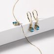 BOUCLES D'OREILLES ET COLLIER EN OR, TOPAZES, DIAMANTS - ENSEMBLES DE BIJOUX EN GEMMES - BIJOUX