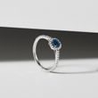 FEINER VERLOBUNGSRING MIT SAPHIR UND DIAMANTEN - SAPHIRVERLOBUNGSRINGE - VERLOBUNGSRINGE