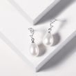 BOUCLES D'OREILLES DELUXE EN OR BLANC AVEC PERLES D'EAU DOUCE ET DIAMANTS - BOUCLES D'OREILLES EN PERLES - PERLES