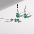 BOUCLES D'OREILLES ET COLLIER OR BLANC, ÉMERAUDES, DIAMANTS - ENSEMBLES DE BIJOUX EN GEMMES - BIJOUX
