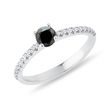 PRSTÝNEK S ČERNÝM DIAMANTEM V BÍLÉM 14K ZLATĚ - ZÁSNUBNÍ PRSTENY S BAREVNÝM DIAMANTEM - ZÁSNUBNÍ PRSTENY