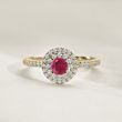 GELBGOLDENER HALO-RING MIT RUBIN UND DIAMANT - RUBIN-VERLOBUNGSRINGE - VERLOBUNGSRINGE