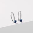BOUCLES D'OREILLES EN OR BLANC, DIAMANTS ET SAPHIRS CŒUR - BOUCLES D'OREILLES EN SAPHIR - BOUCLES D'OREILLES