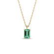 Zlatý náhrdelník so smaragdom emerald cut