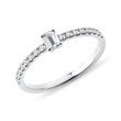 BAGUE EN OR BLANC ET DIAMANT ÉMERAUDE - BAGUES DE FIANÇAILLES EN DIAMANT - BAGUES DE FIANÇAILLES