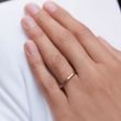 Jemný diamantový prsten z růžového zlata