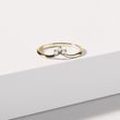 CHEVRONRING AUS GELBGOLD MIT DREI DIAMANTEN - RINGE DIAMANT - RINGE