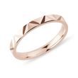 PRSTEN SE STRUKTUROVANÝM POVRCHEM V RŮŽOVÉM ZLATĚ - PRSTENY Z RŮŽOVÉHO ZLATA - PRSTENY