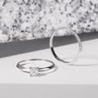 LUXURIÖSES SET VON DIAMANTRINGEN IN 14 KT WEISSGOLD - TRAURING- UND VERLOBUNGSSETS - VERLOBUNGSRINGE