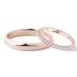 DIAMOND WEDDING RINGS IN ROSE GOLD - ROSE GOLD WEDDING SETS{% if category.pathNames[0] != product.category.name %} - {% endif %}