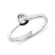BEZEL SET DIAMOND RING IN WHITE GOLD - SOLITAIRE ENGAGEMENT RINGS{% if category.pathNames[0] != product.category.name %} - {% endif %}
