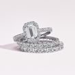 BAGUE DE FIANÇAILLES EN OR BLANC, AVEC DIAMANT TAILLE ÉMERAUDE - BAGUES AVEC DIAMANTS DE SYNTHÈSE - BAGUES DE FIANÇAILLES