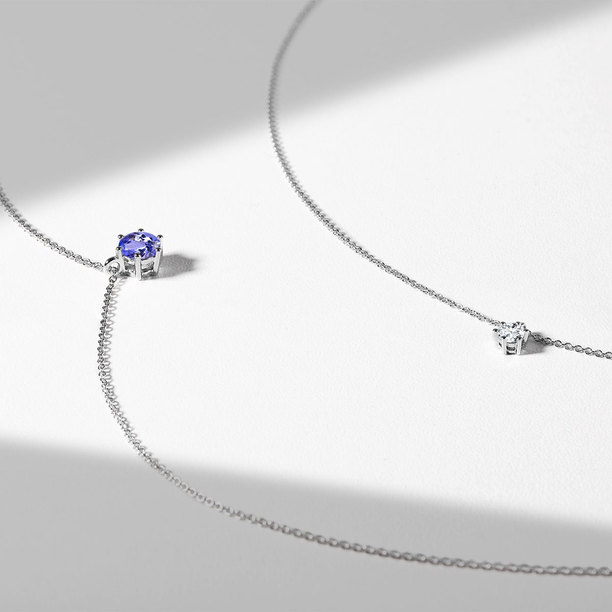 Collier en or blanc avec tanzanite et diamant - KLENOTA