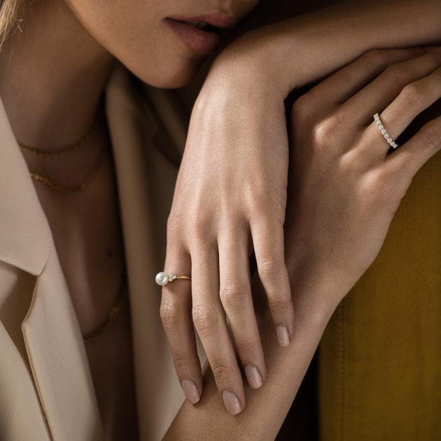 Gold Pearl Ring with Diamonds KLENOTA