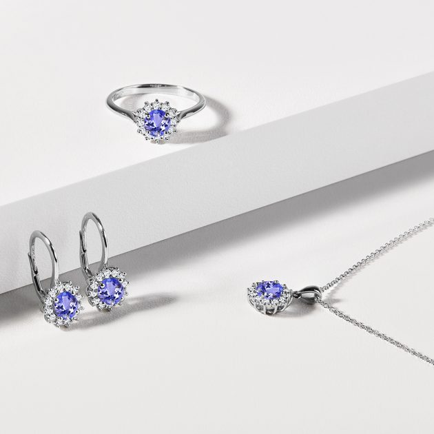 White Gold Necklace with Tanzanite and Brilliants | KLENOTA