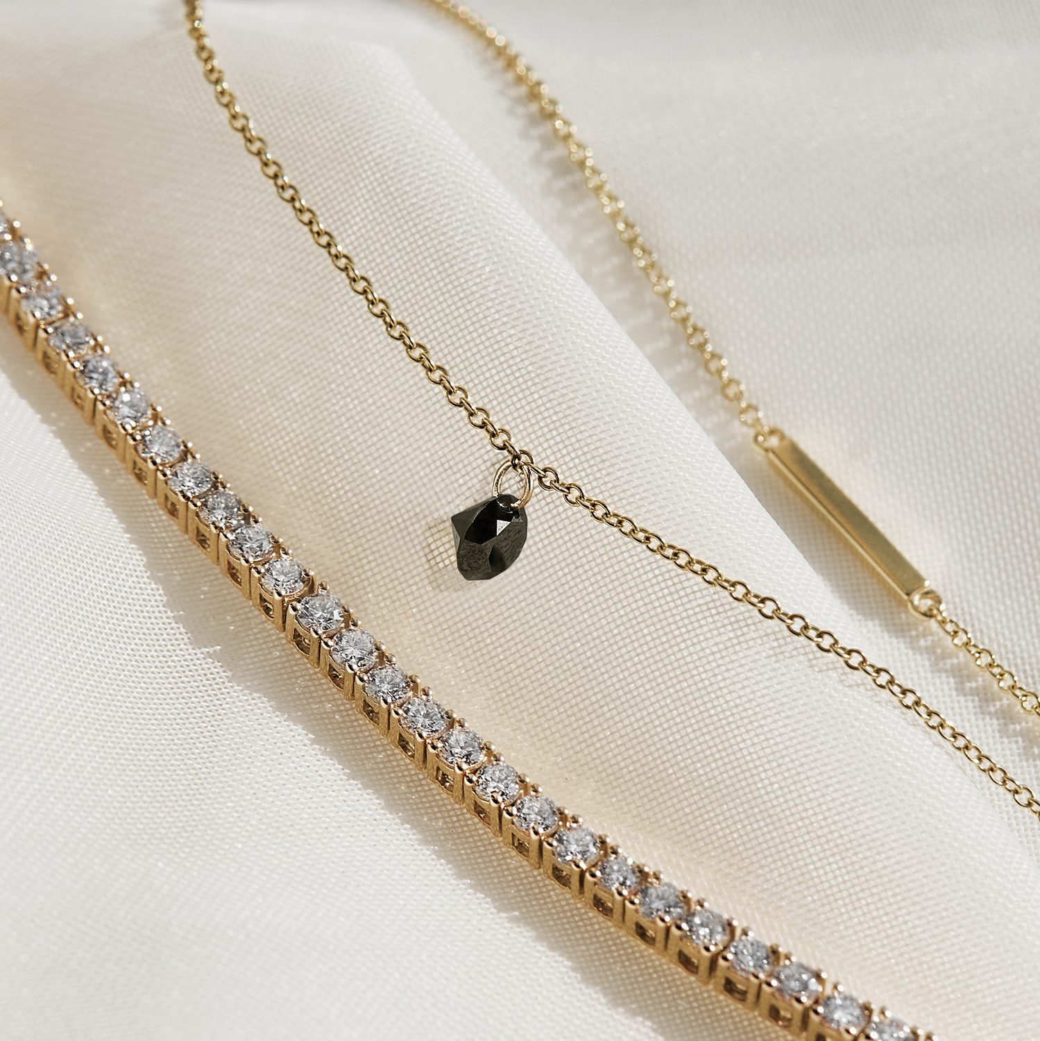 Armband in limitierter Auflage mit schwarzem Diamanten Noir - KLENOTA