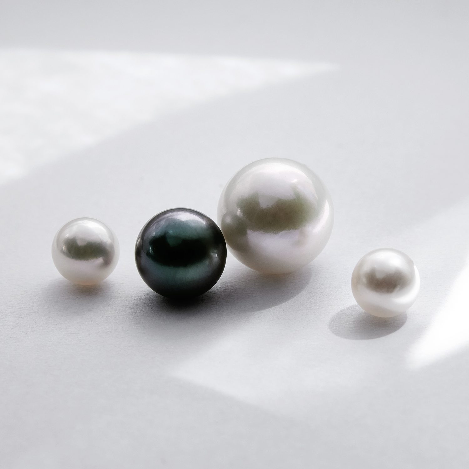 infografika povrchů snubních prstenů KLENOTA