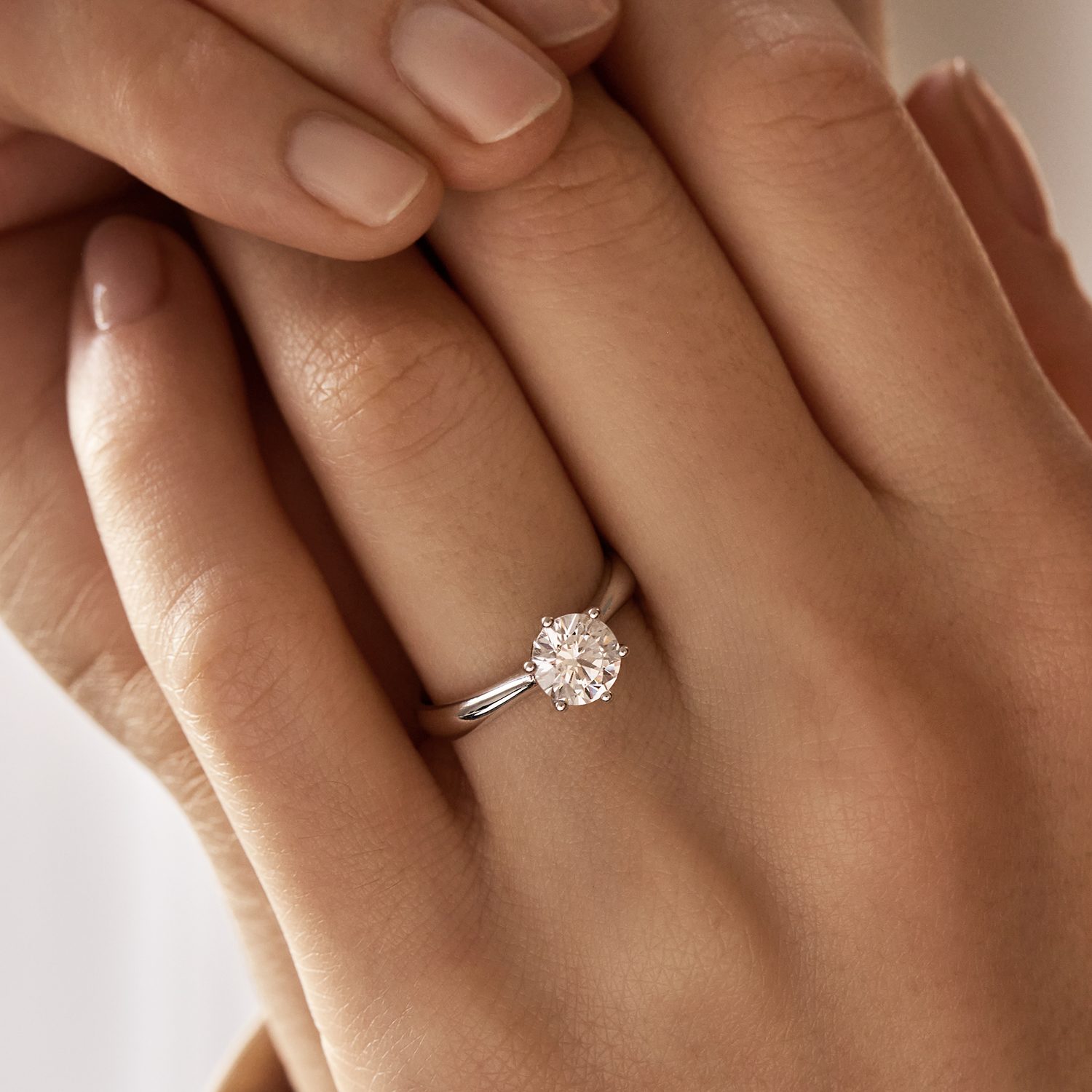 ring with 0.5 ct lab grown diamond- KLENOTA