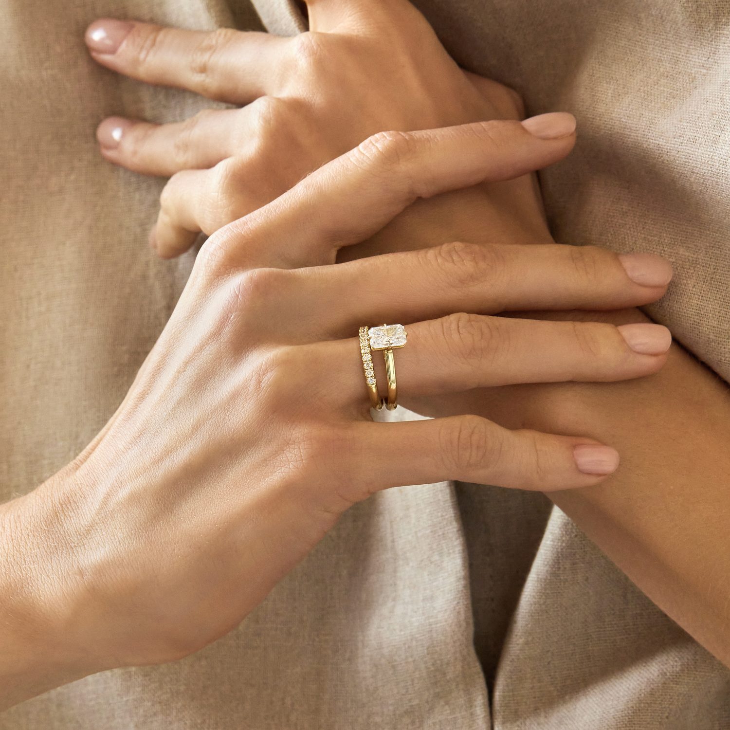 Zásnubní prsten KLENOTA s diamantem v brusu emerald