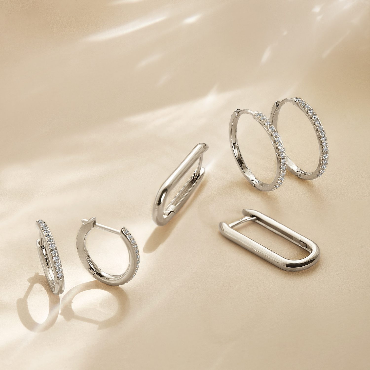 Luxusní visací náušnice s lab grown diamanty KLENOTA