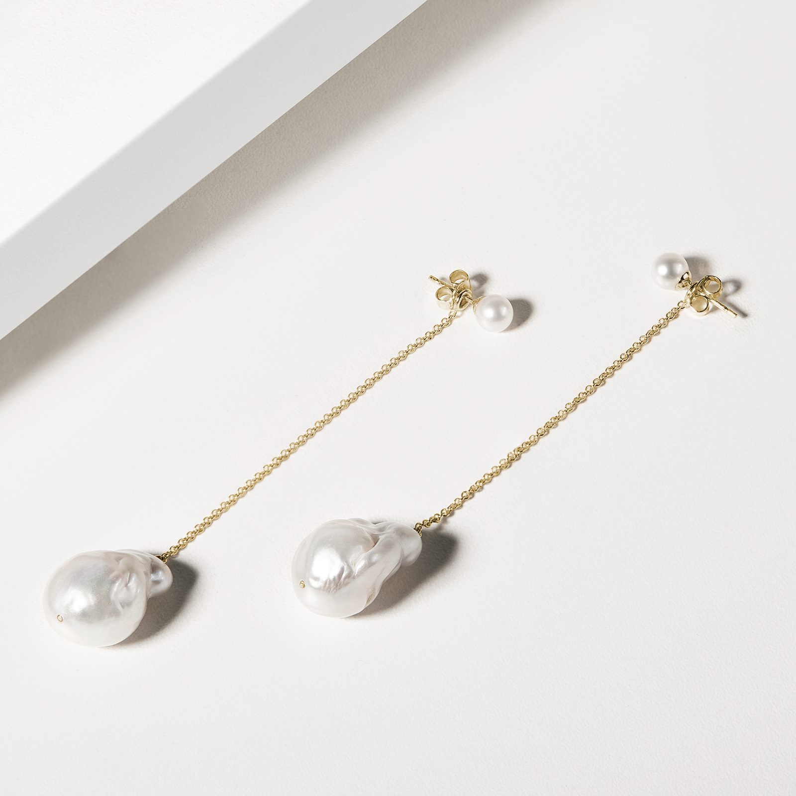 Boucles D'oreilles Fantaisie Pendantes Baroques - Perles Bois, Métal Argenté, Neuf Avec étiquettes