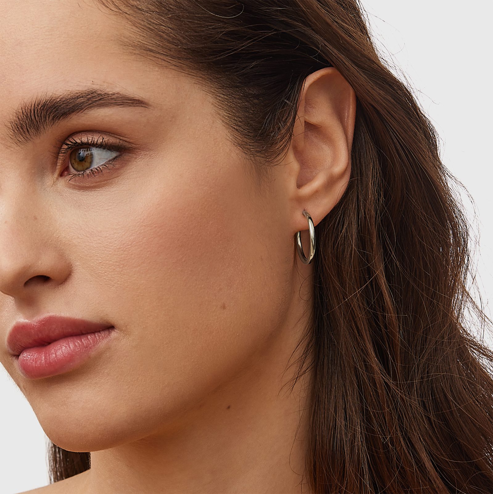 White Gold Hoop Earrings 2 cm | KLENOTA
