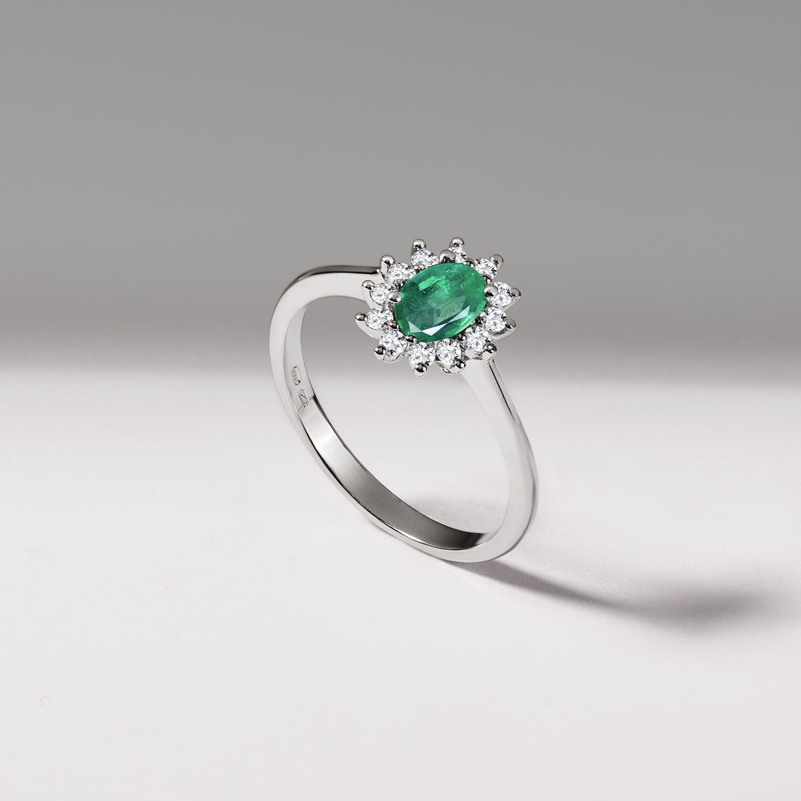 Bague Dame Or Blanc 18K Emeraude Diamants - Taille 52/53 Occasion Parfait état