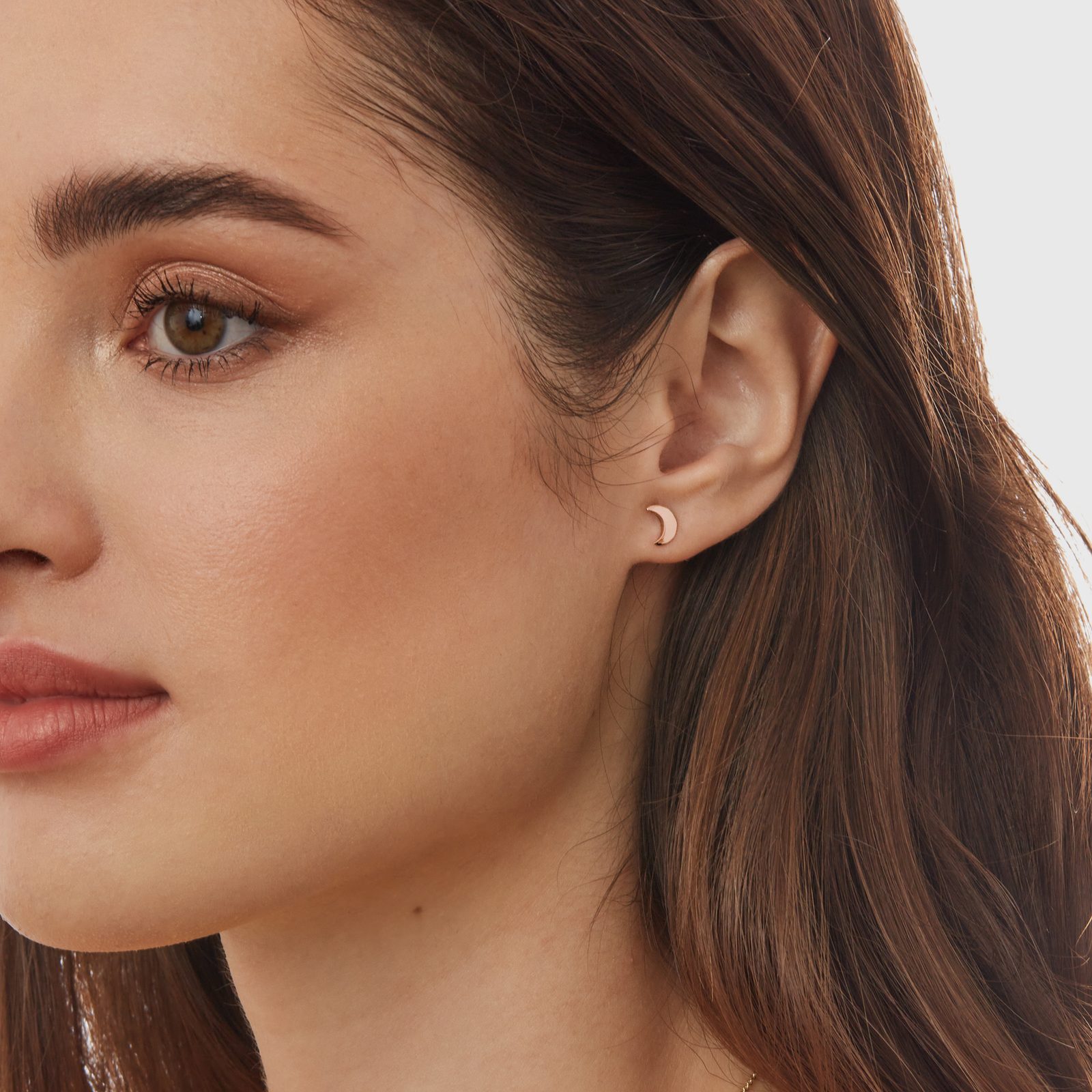 【HYERES LOR】Champagne Moon silver gutteu oval earring M HYERES LOR】Champagne Moon Silver Gutte Oval Earrings (M