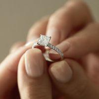 GALLERY: unique KLENOTA engagement rings