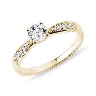 DIAMOND ENGAGEMENT RING IN YELLOW GOLD - DIAMOND ENGAGEMENT RINGS - ENGAGEMENT RINGS