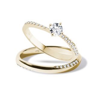 ENGAGEMENT SET WITH BRILLIANTS IN YELLOW GOLD - ENGAGEMENT AND WEDDING MATCHING SETS - ENGAGEMENT RINGS