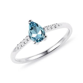White Gold Ring with a Central Topaz and Diamonds