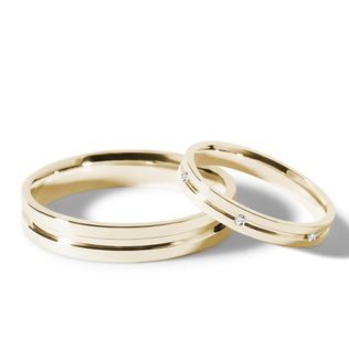 WEDDING RINGS WITH ENGRAVED GROOVE IN YELLOW GOLD - YELLOW GOLD WEDDING SETS - WEDDING RINGS