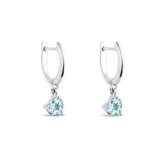 KOLCZYKI Z BIAŁEGO ZŁOTA Z TOPAZAMI W KSZTAŁCIE SERCA - KOLCZYKI Z TOPAZAMI - KOLCZYKI