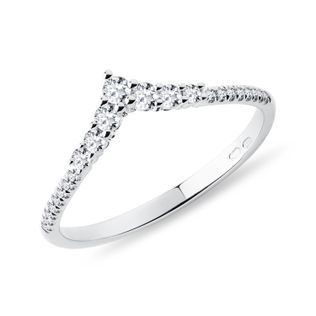 DIAMOND CHEVRON RING IN WHITE GOLD - WOMEN'S WEDDING RINGS - WEDDING RINGS