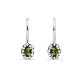 BOUCLES D'OREILLES OR BLANC AVEC MOLDAVITE OVALE ET DIAMANTS - BOUCLES D'OREILLES EN MOLDAVITE - BOUCLES D'OREILLES