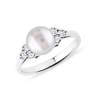 FRESHWATER PEARL AND DIAMOND RING IN WHITE GOLD - PEARL RINGS - PEARL JEWELLERY