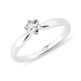 EIN DIAMANT-VERLOBUNGSRING IN WEISSGOLD - VERLOBUNGSRINGE MIT BRILLANT - VERLOBUNGSRINGE