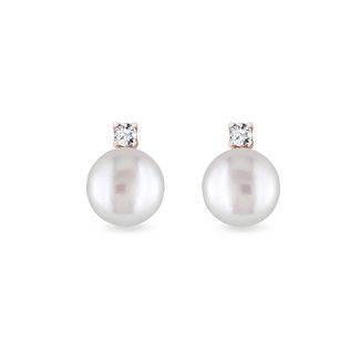 Pearl and diamonds earrings in rose gold