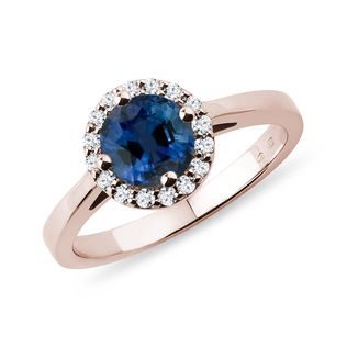 Sapphire and diamond ring in rose gold