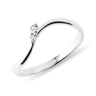 DIAMOND WAVE RING IN WHITE GOLD - DIAMOND ENGAGEMENT RINGS - ENGAGEMENT RINGS