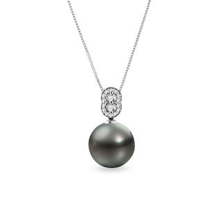 Tahitian pearl and diamond necklace in white gold