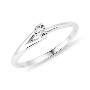 Extraordinary Ring in White Gold with a Brilliant