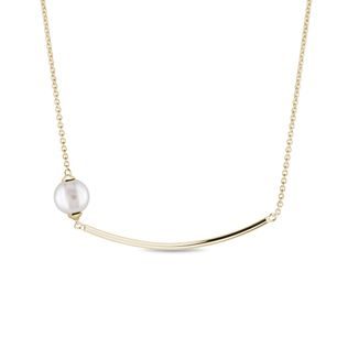 Pearl necklace in 14k yellow gold