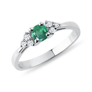 EMERALD AND DIAMOND RING IN WHITE GOLD - EMERALD RINGS - RINGS